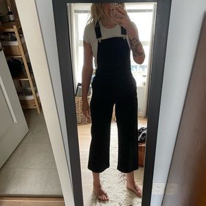 Levi’s black overalls